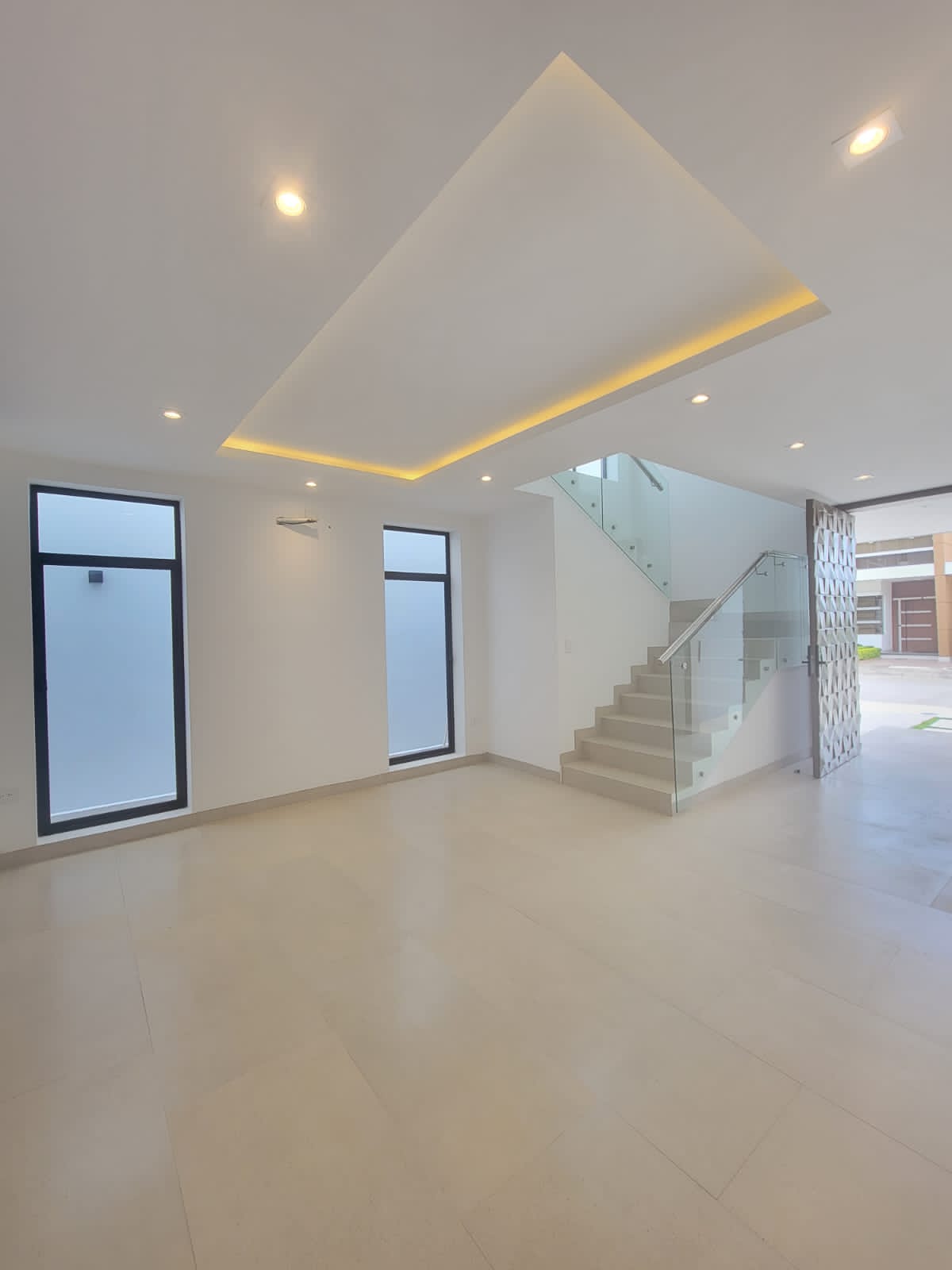 WhatsApp-Image-2024-02-23-at-10.41.12